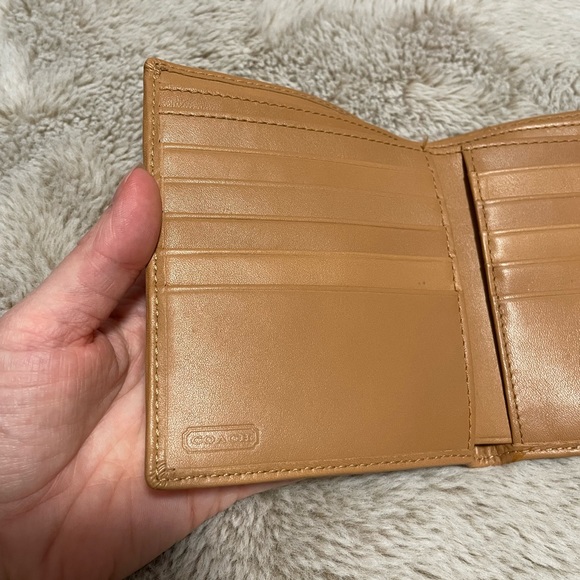 Coach Brown Tan Signature Jacquard Wallet - Picture 12 of 16